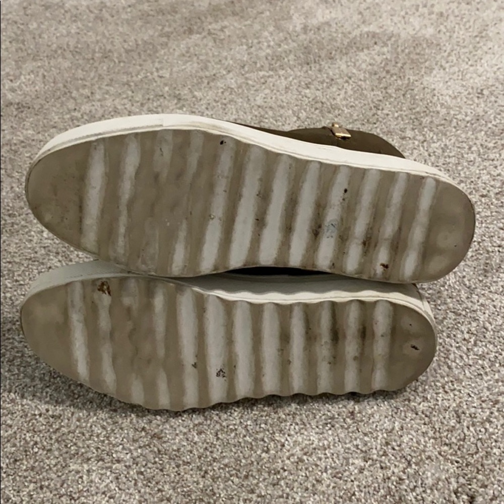 Lightly Worn J/Slides Poppy Size 6.5 - image 4